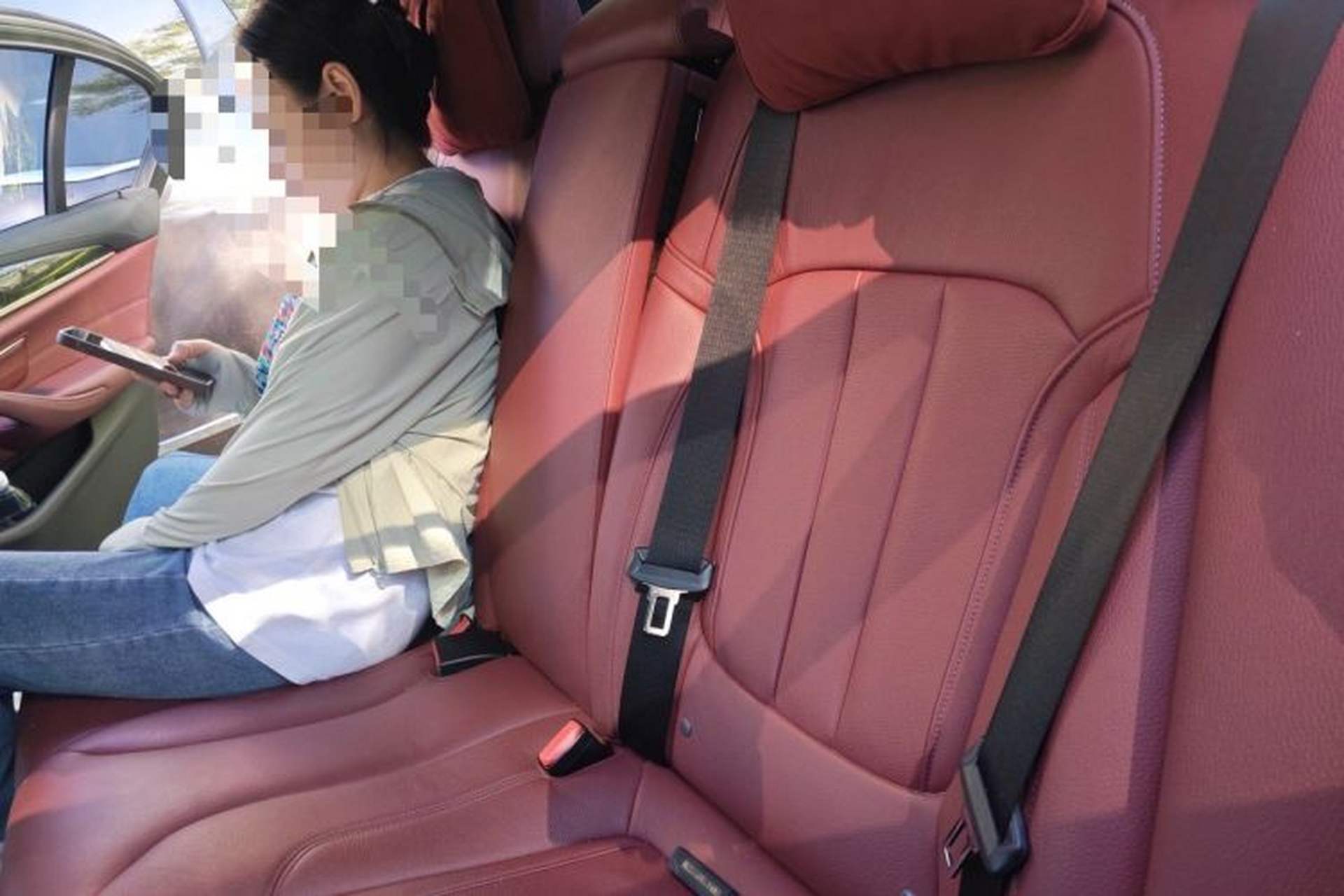 Used BMW 5 Series 2020 530Li Leading Model M Sport Package Left Rear Seat