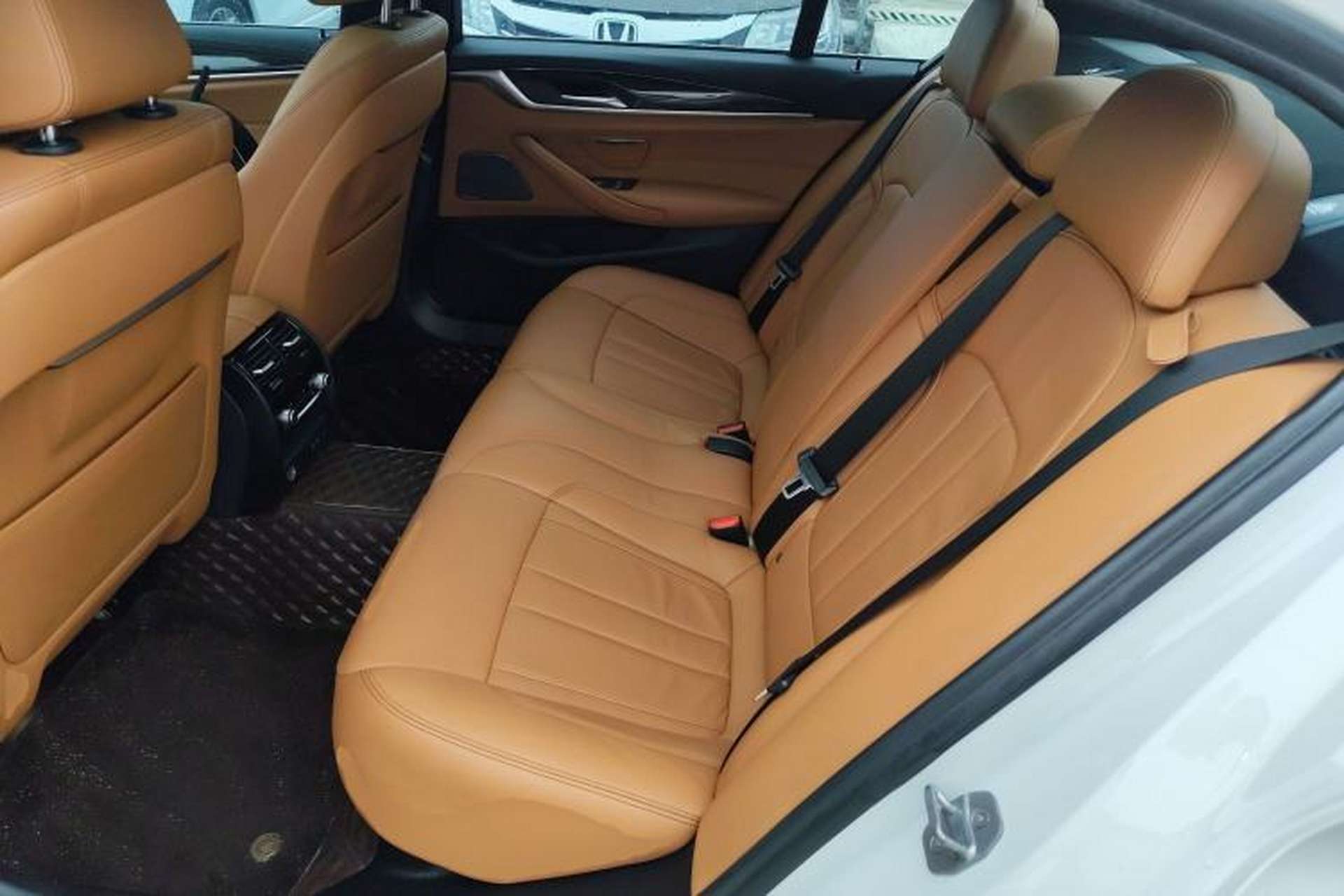 Used BMW 5 Series 2020 530Li Luxury Edition M Sport Package Left Rear Seat