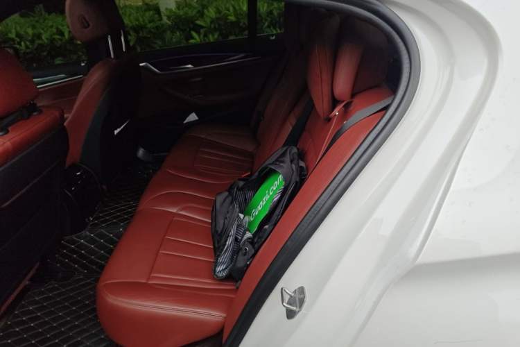 Used BMW 5 Series 2020 530Li Leading Model M Sport Package Left Rear Seat