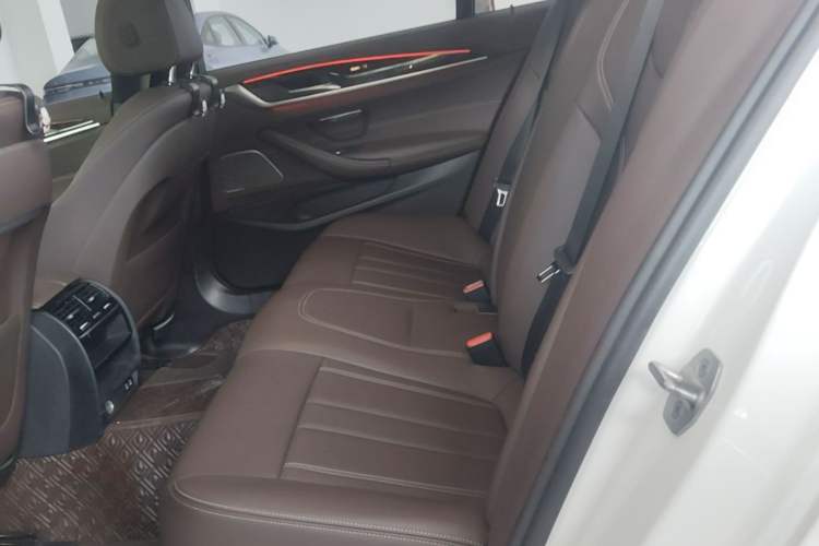 Used BMW 5 Series 2020 525Li M Sport Package Left Rear Seat
