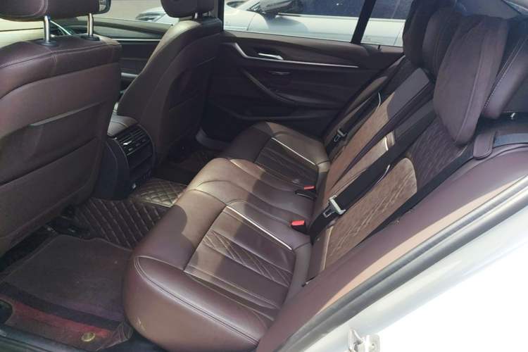 Used BMW 5 Series 2020 530Li xDrive Luxury Package Left Rear Seat