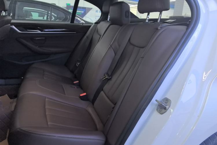Used BMW 5 Series 2020 525Li M Sport Package Left Rear Seat