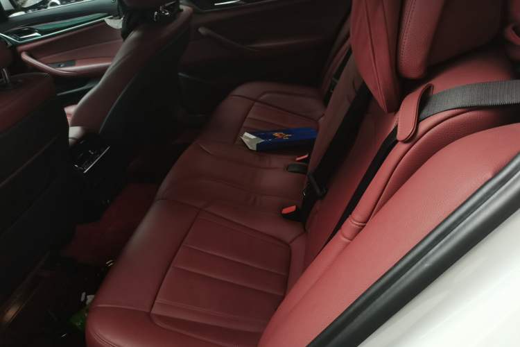Used BMW 5 Series 2020 530Li xDrive M Sport Package Left Rear Seat
