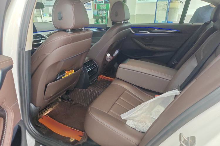 Used BMW 5 Series 2020 525Li Luxury Package Left Rear Seat