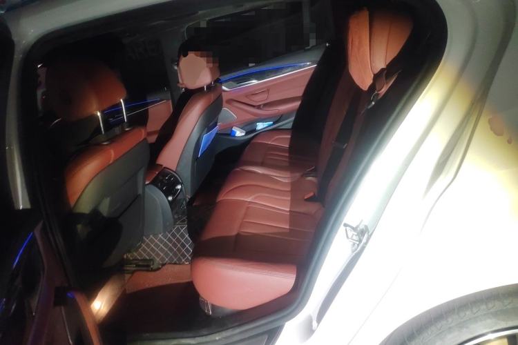 Used BMW 5 Series 2020 530Li Luxury Edition M Sport Package Left Rear Seat