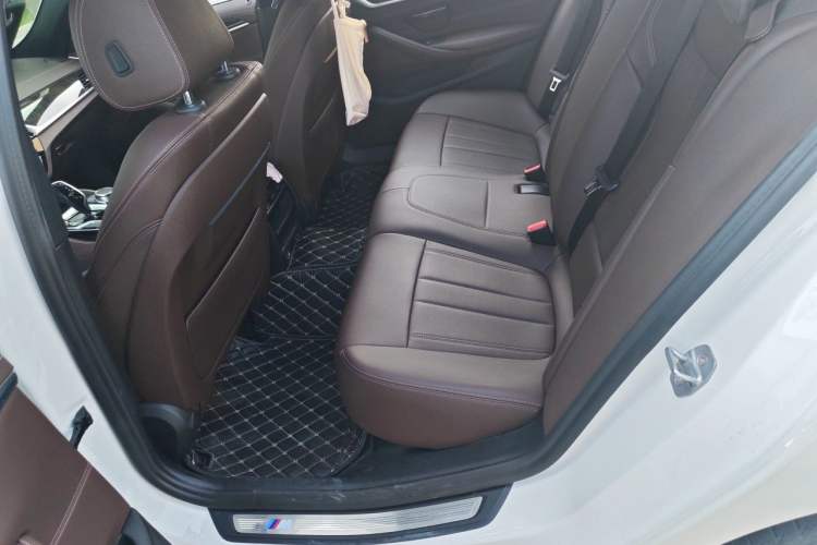 Used BMW 5 Series 2020 525Li M Sport Package Left Rear Seat
