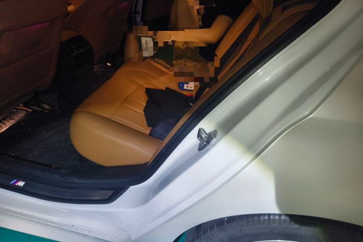 Used BMW 5 Series 2020 530Li Leading Model M Sport Package Left Rear Seat