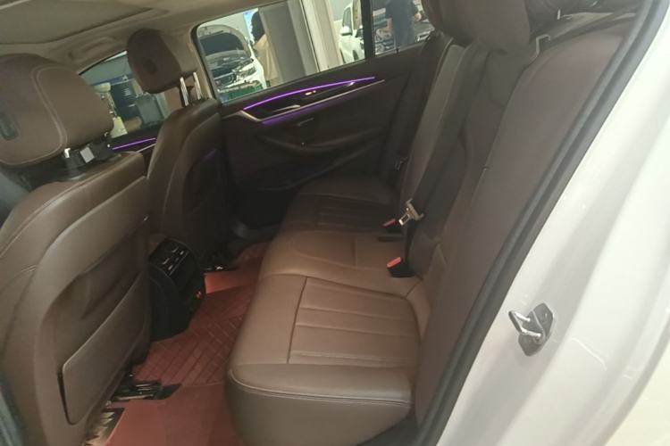 Used BMW 5 Series 2020 525Li Luxury Package Left Rear Seat
