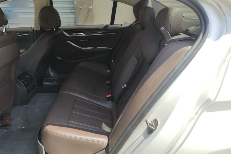 Used BMW 5 Series 2020 525Li Luxury Package Left Rear Seat