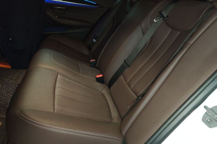 Used BMW 5 Series 2020 525Li M Sport Package Left Rear Seat