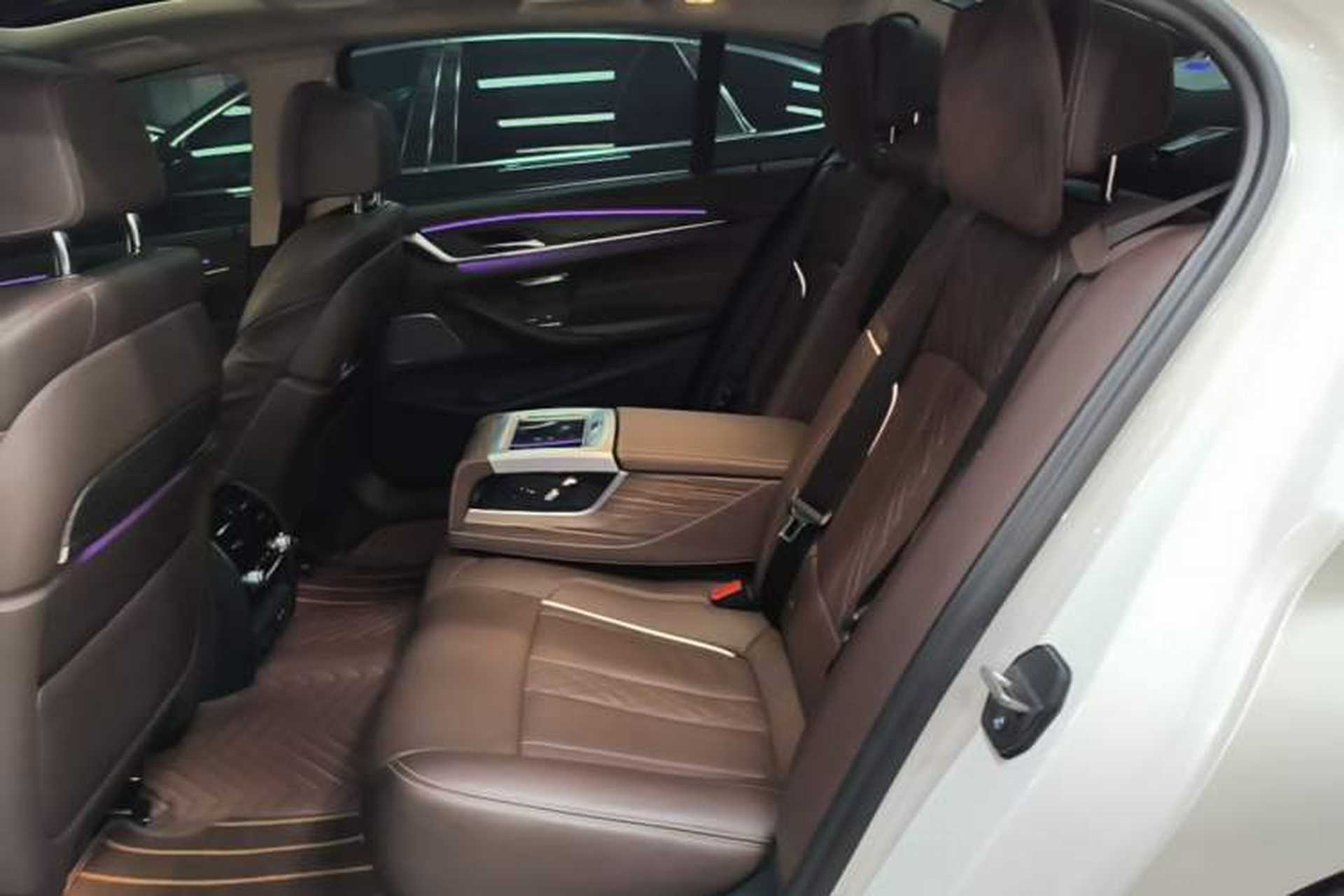 Used BMW 5 Series 2020 530Li Luxury Edition Premium Package Left Rear Seat