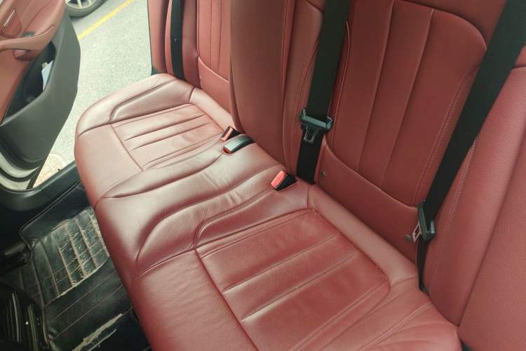 Used BMW 5 Series 2020 530Li Leading Model M Sport Package Left Rear Seat