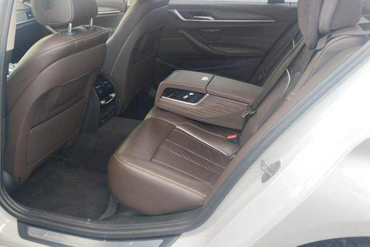 Used BMW 5 Series 2020 530Li xDrive Luxury Package Left Rear Seat