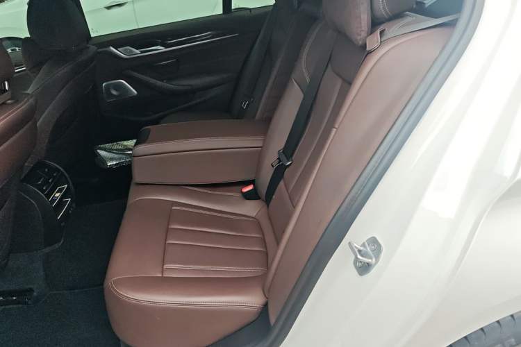 Used BMW 5 Series 2020 525Li M Sport Package Left Rear Seat