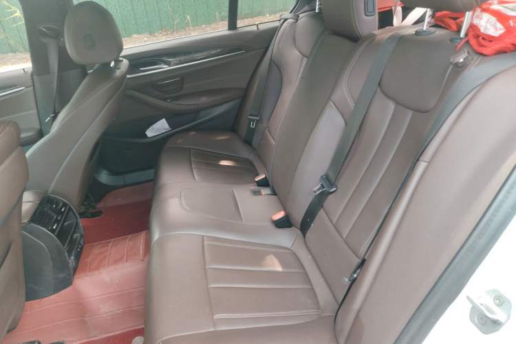 Used BMW 5 Series 2020 525Li M Sport Package Left Rear Seat