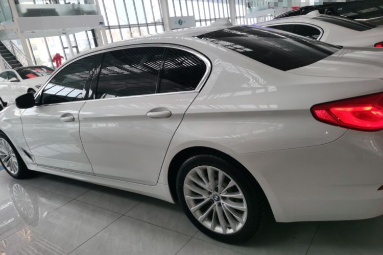 Used BMW 5 Series 2020 525Li Luxury Package Left Side
