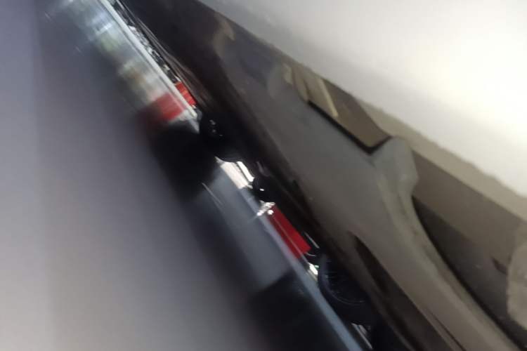 Used BMW 5 Series 2020 530Li Luxury Edition M Sport Package Left Side Sill
