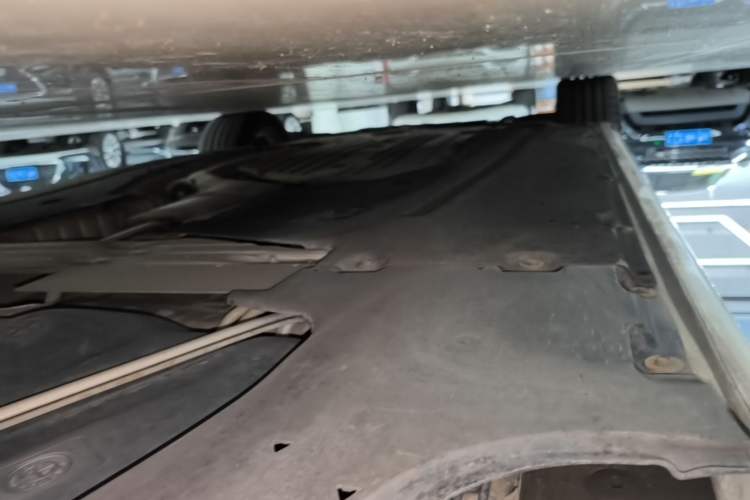 Used BMW 5 Series 2020 530Li Leading Edition Luxury Package Left Side Sill