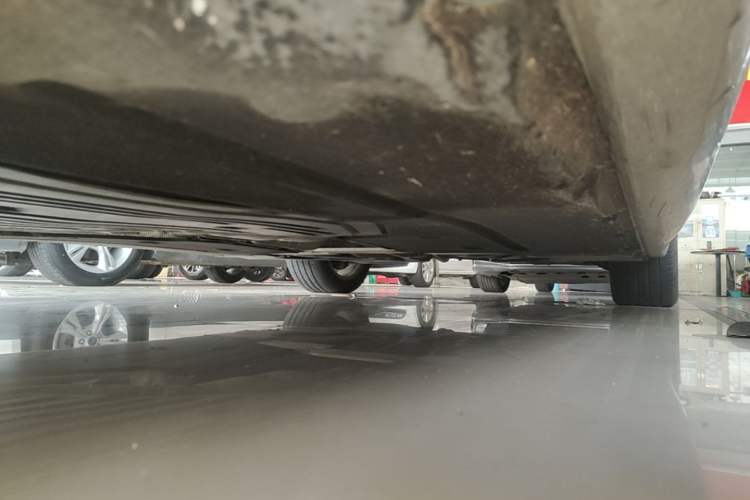 Used BMW 5 Series 2020 525Li M Sport Package Left Side Sill
