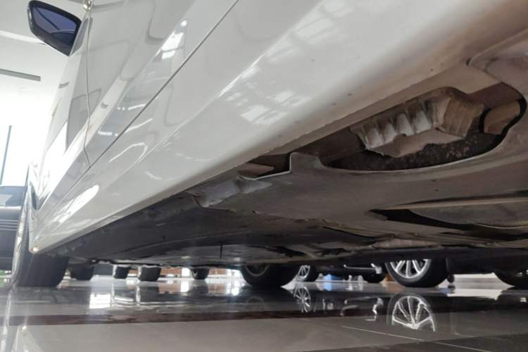 Used BMW 5 Series 2020 530Li Leading Edition Luxury Package Left Side Sill