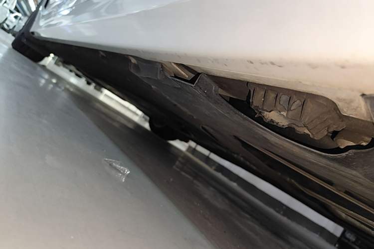 Used BMW 5 Series 2020 530Li Luxury Edition Premium Package Left Side Sill