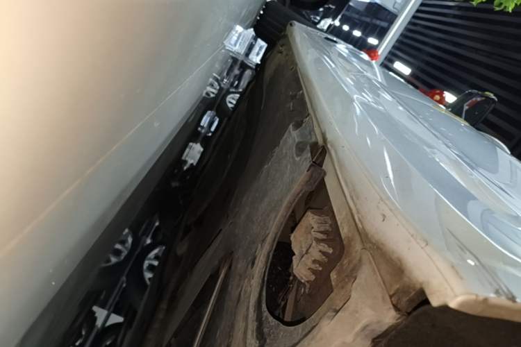 Used BMW 5 Series 2020 530Li Luxury Edition Premium Package Left Side Sill