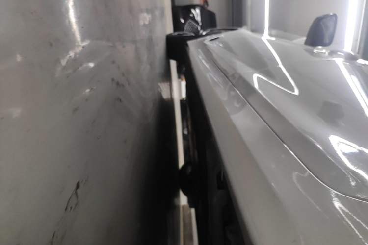 Used BMW 5 Series 2020 530Li Luxury Edition Premium Package Left Side Sill
