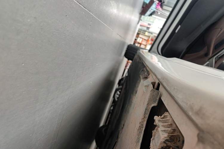 Used BMW 5 Series 2020 525Li Luxury Package Left Side Sill