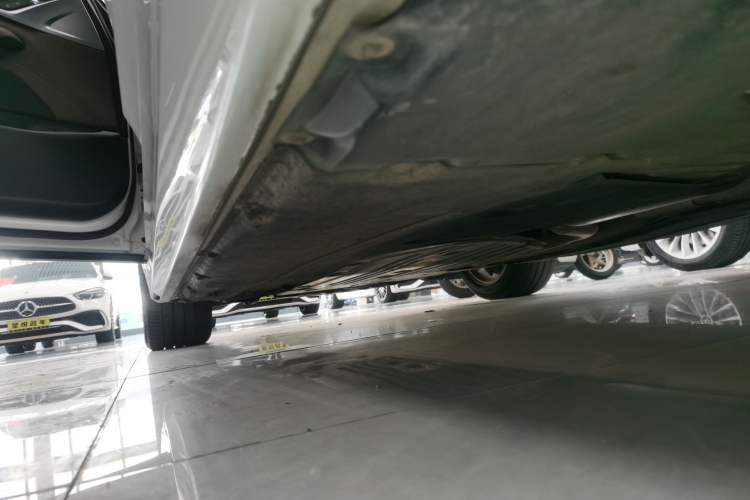 Used BMW 5 Series 2020 525Li Luxury Package Left Side Sill