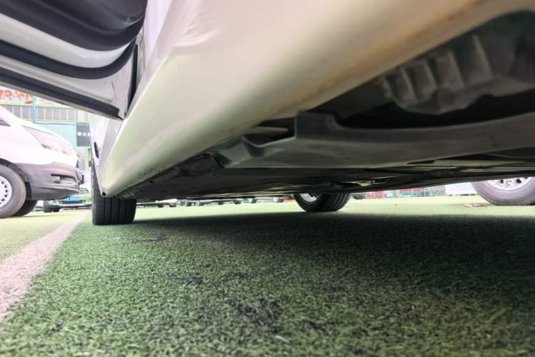 Used BMW 5 Series 2020 530Li Leading Model M Sport Package Left Side Sill