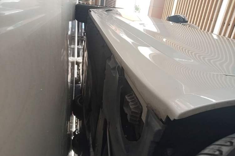 Used BMW 5 Series 2020 530Li Leading Edition Luxury Package Left Side Sill
