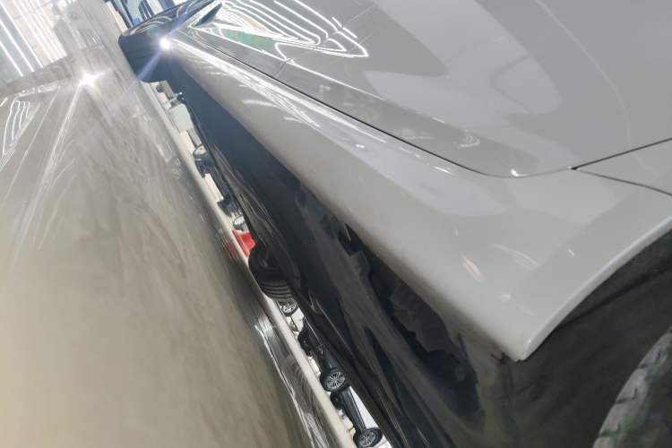 Used BMW 5 Series 2020 525Li M Sport Package Left Side Sill