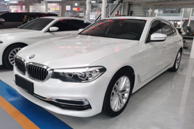 Ojetý BMW 5 Series 2020 525Li Luxury Package