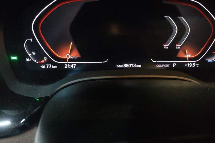 Used BMW 5 Series 2020 530Li Leading Edition Luxury Package Odometer Close Up