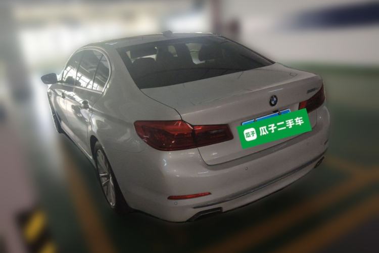 Used BMW 5 Series 2020 525Li Luxury Package Rear Left 45 Deg