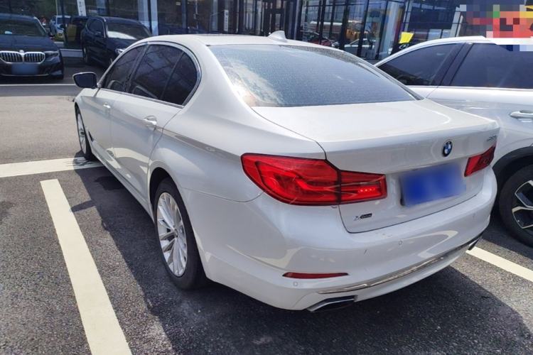 Used BMW 5 Series 2020 530Li xDrive Luxury Package Rear Left 45 Deg