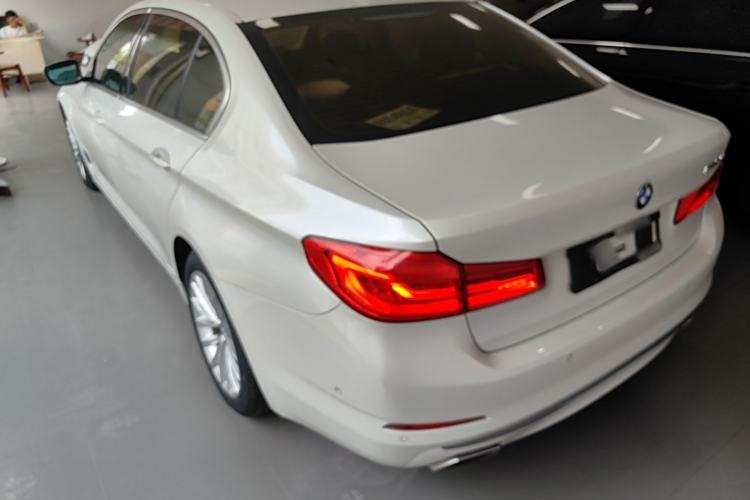 Used BMW 5 Series 2020 525Li Luxury Package Rear Left 45 Deg