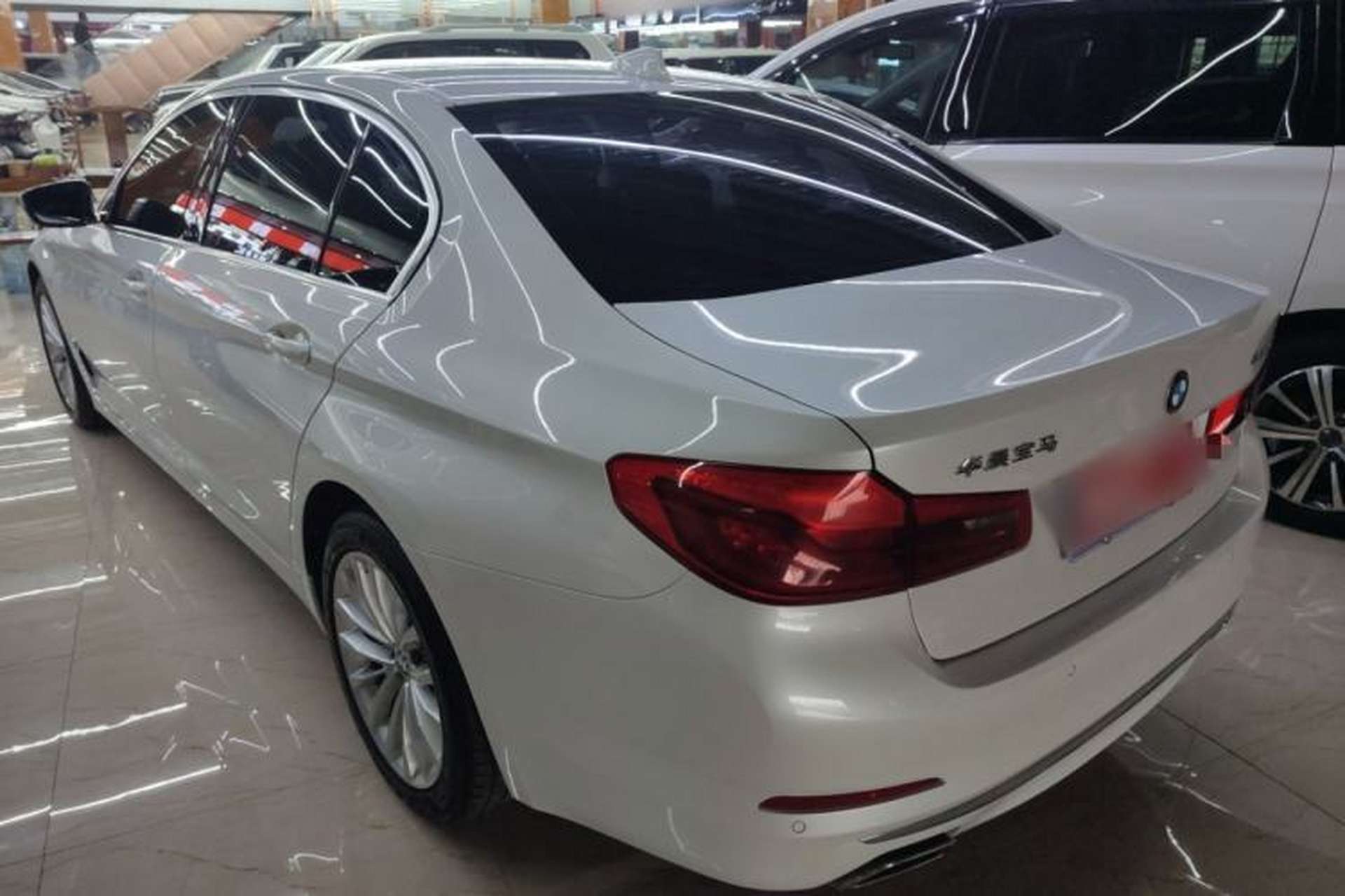 Used BMW 5 Series 2020 525Li Luxury Package Rear Left 45 Deg