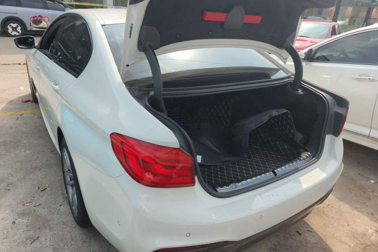 Used BMW 5 Series 2020 525i M Sport Package Rear Left 45 Deg