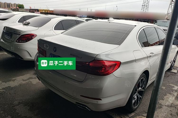 Used BMW 5 Series 2020 525Li Luxury Package Rear Right 45 Deg