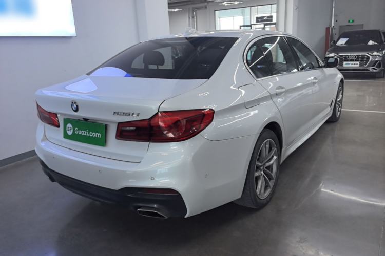 Used BMW 5 Series 2020 525Li M Sport Package Rear Right 45 Deg