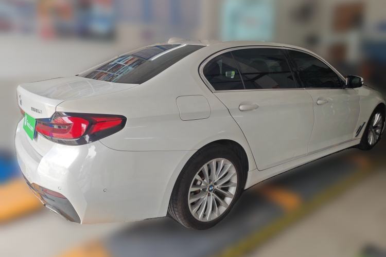 Used BMW 5 Series 2020 525Li Luxury Package Rear Right 45 Deg