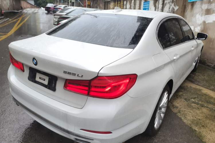 Used BMW 5 Series 2020 525Li Luxury Package Rear Right 45 Deg