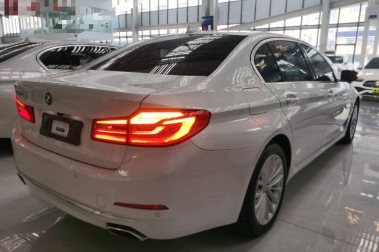 Used BMW 5 Series 2020 525Li Luxury Package Rear Right 45 Deg