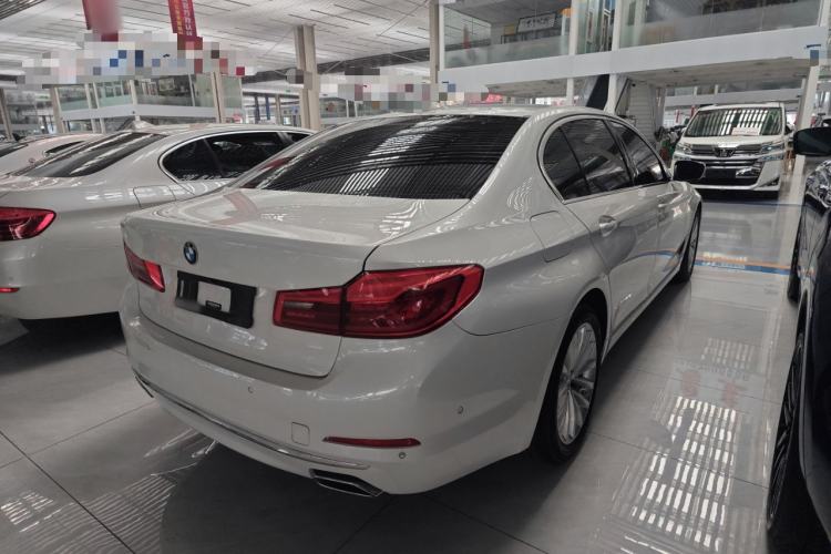 Used BMW 5 Series 2020 525Li Luxury Package Rear Right 45 Deg