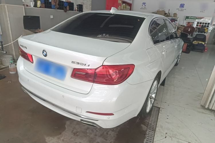 Used BMW 5 Series 2020 525Li Luxury Package Rear Right 45 Deg