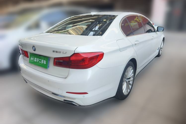 Used BMW 5 Series 2020 525Li Luxury Package Rear Right 45 Deg