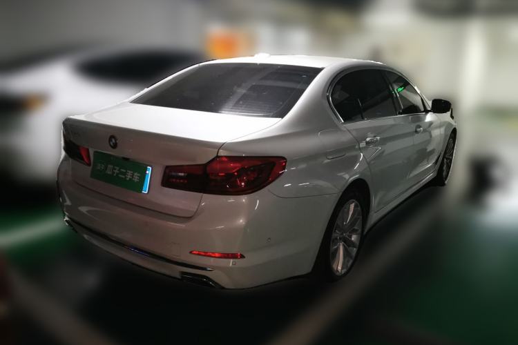 Used BMW 5 Series 2020 525Li Luxury Package Rear Right 45 Deg
