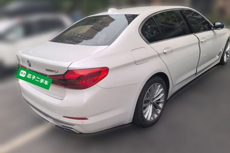 Used BMW 5 Series 2020 525Li Luxury Package Rear Right 45 Deg