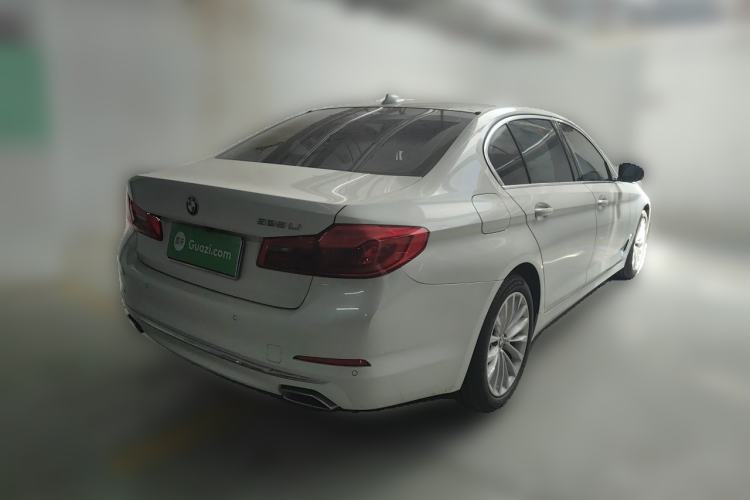 Used BMW 5 Series 2020 525Li Luxury Package Rear Right 45 Deg
